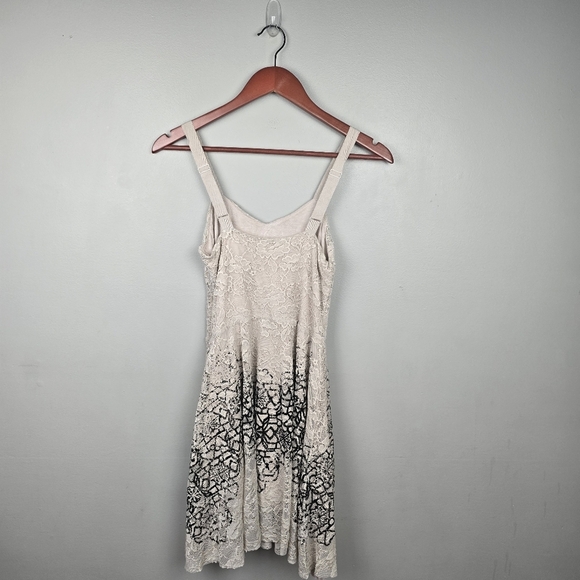 FREE PEOPLE Flocked Velvet Lace Sweetheart Strappy Mini Dress Cream Womens Sz SP - Picture 5 of 12